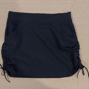 Columbia Hiking/ travel Black Ruched Mini Skirt EUC
